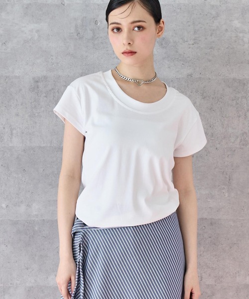 ANAP(アナップ)の「シンプルノーマルTシャツ(Tシャツ/カットソー・レディース・ネイビー/ブラウン/ホワイト/ブラック・FREE)」の5枚目の写真