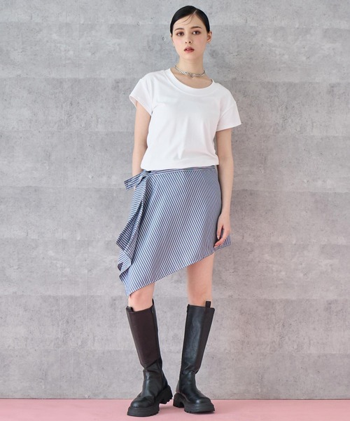 ANAP(アナップ)の「シンプルノーマルTシャツ(Tシャツ/カットソー・レディース・ネイビー/ブラウン/ホワイト/ブラック・FREE)」の8枚目の写真