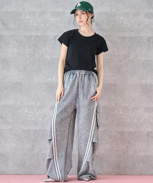ANAP(アナップ)の「シンプルノーマルTシャツ(Tシャツ/カットソー・レディース・ネイビー/ブラウン/ホワイト/ブラック・FREE)」の14枚目の写真