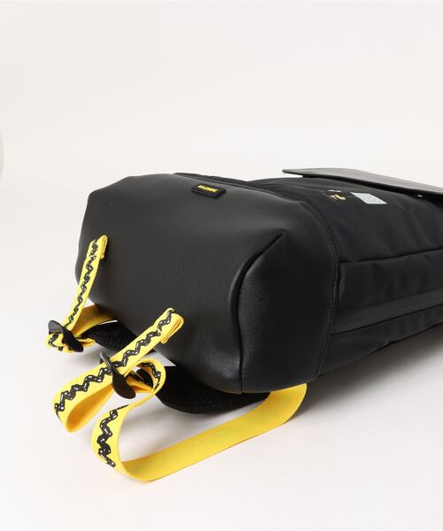 MOLESKINE（モレスキン）の「ピーナッツ X モレスキン 15インチPC収納 メトロ スリムバックパック（バックパック/リュック・レディース・ブラック・FREE）」の13枚目の写真