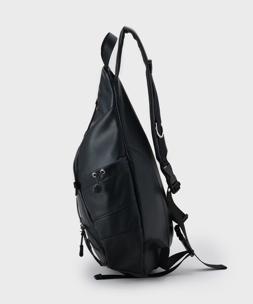 新品TAKEO KIKUCHI ワンショルダーバッグ ブラック TAKEO KIKUCHIのブラックワンショルダーバッグ ショルダーバッグ
