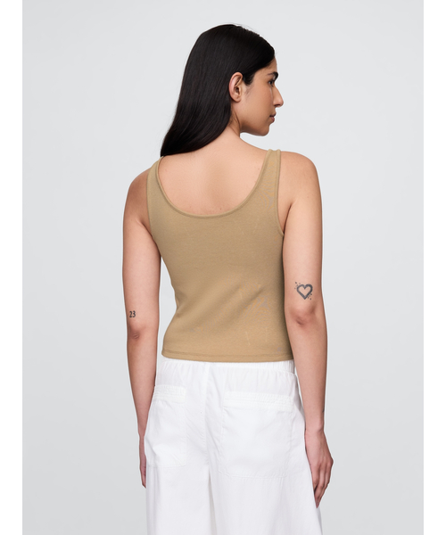 GAP（ギャップ）の「モダン クロップド タンクトップ（タンクトップ・レディース・ブラック/カーキ/ベージュ/ホワイト・XS/S/M/L/XL/XXS）」の8枚目の写真