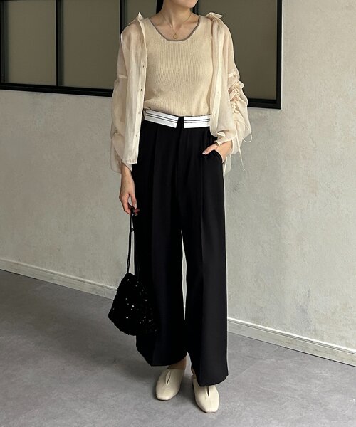 Thevon（ゼボン）の「ラメワッシャー袖シャーリングシアーシャツ（シャツ/ブラウス・レディース・ブラウン/ベージュ/アイボリー/サックスブルー・FREE）」の9枚目の写真