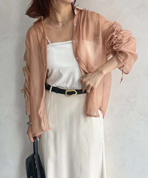 Thevon（ゼボン）の「ラメワッシャー袖シャーリングシアーシャツ（シャツ/ブラウス・レディース・ブラウン/ベージュ/アイボリー/サックスブルー・FREE）」の22枚目の写真