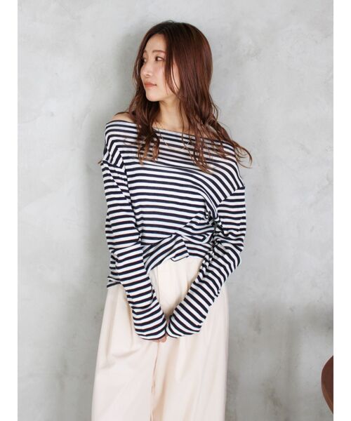 Ungrid（アングリッド）の「オフショルデザインシアーロングスリーブTee（Tシャツ/カットソー・レディース・ブラック/オフホワイト/レッド/その他1・FREE）」の21枚目の写真