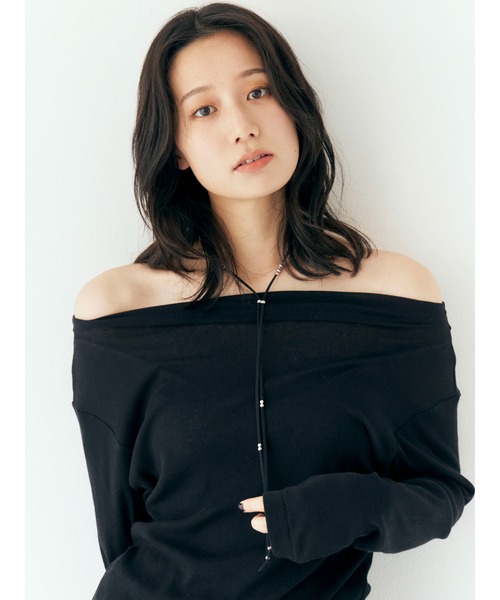 Ungrid（アングリッド）の「オフショルデザインシアーロングスリーブTee（Tシャツ/カットソー・レディース・ブラック/オフホワイト/レッド/その他1・FREE）」の3枚目の写真