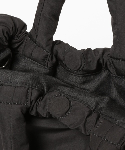 BAYFLOW（ベイフロー）の「【A4サイズ対応】マルチWAYポーチチャーム付きトートパフバッグ / ショルダーバッグ / ミニリュック（トートバッグ・レディース・テラコッタ/アイボリー/ブラック/ライトブルー・FREE）」の20枚目の写真