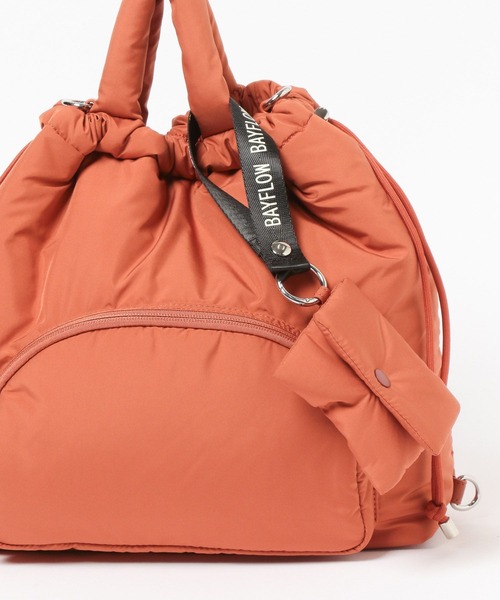 BAYFLOW（ベイフロー）の「【A4サイズ対応】マルチWAYポーチチャーム付きトートパフバッグ / ショルダーバッグ / ミニリュック（トートバッグ・レディース・テラコッタ/アイボリー/ブラック/ライトブルー・FREE）」の13枚目の写真