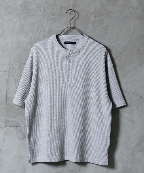 jiggys shop(ジギーズショップ)の「ワッフルサーマル ヘンリーネック 半袖Tシャツ カットソー(Tシャツ/カットソー・メンズ・ホワイト/ブラック/グレー/アイボリー・MEDIUM/LARGE/X-LARGE)」の14枚目の写真