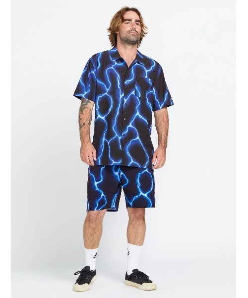 VOLCOM(ボルコム)の「【VOLCOM/ボルコム】Featured Artist Travis Spinks Ascender Elastic Waist Shorts/ウエストゴム総柄UVケアサーフトランクス・ボードショーツ・バギーショーツ(水着)(その他パンツ・メンズ・ブラック・MEDIUM/LARGE/X-LARGE)」の7枚目の写真