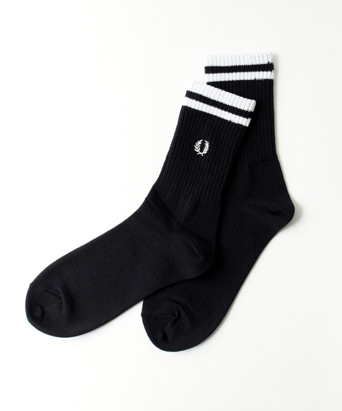 FRED PERRY（フレッドペリー）の「【WEB限定】[FRED PERRY/フレッドペリー] ワンポイントロゴ刺繍 ティップラインリブソックス（ソックス/靴下・メンズ・ホワイト/ブラック/ネイビー・25-27）」の2枚目の写真