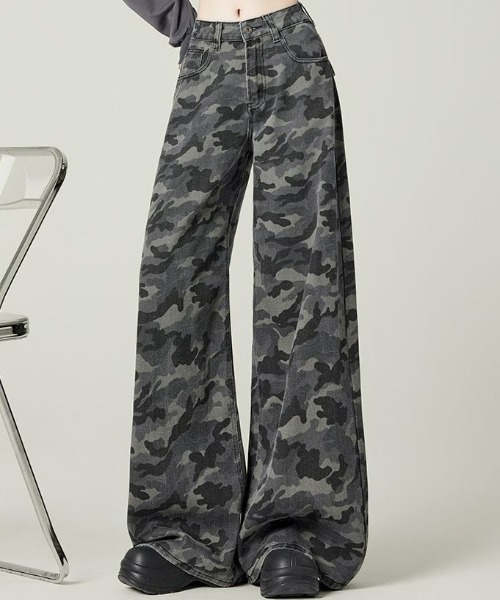 REBALANCE(リバランス)の「カモフラデニムパンツ(デニムパンツ・レディース・A・X-LARGE/LARGE/MEDIUM)」の1枚目の写真