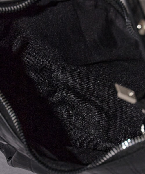 BLANK　（ブランク）の「Vintage-Like Belt Bag / ヴィンテージライク ベルトバッグ（ショルダーバッグ・レディース・ブラック/ホワイト/ブラウン/レッド・FREE）」の13枚目の写真