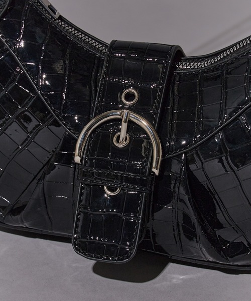 BLANK　（ブランク）の「Vintage-Like Belt Bag / ヴィンテージライク ベルトバッグ（ショルダーバッグ・レディース・ブラック/ホワイト/ブラウン/レッド・FREE）」の10枚目の写真