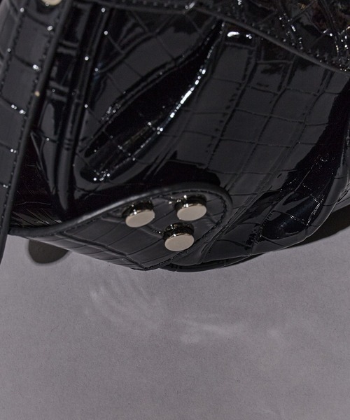 BLANK　（ブランク）の「Vintage-Like Belt Bag / ヴィンテージライク ベルトバッグ（ショルダーバッグ・レディース・ブラック/ホワイト/ブラウン/レッド・FREE）」の9枚目の写真