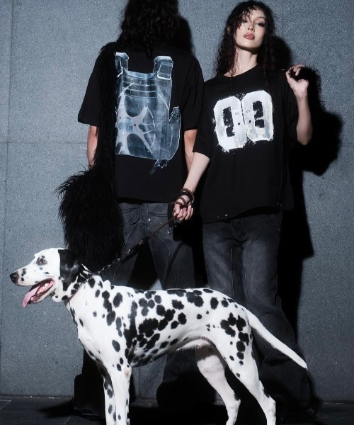 COZY WORLDWIDE（コージーワールドワイド）の「【Cozy world Wide】00 KNIGHT CLUB T SHIRT / 【コージーワールドワイド】ナンバープリント半袖Tシャツ（Tシャツ/カットソー・メンズ・ブラック・M）」の6枚目の写真