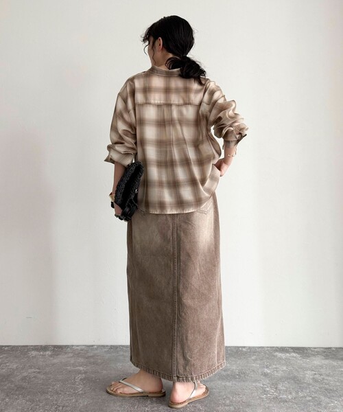 fredy emue（フレディエミュ）の「オンブレーチェック柄クロップドシャツ（シャツ/ブラウス・レディース・グレー系その他/ベージュ系その他・38）」の4枚目の写真