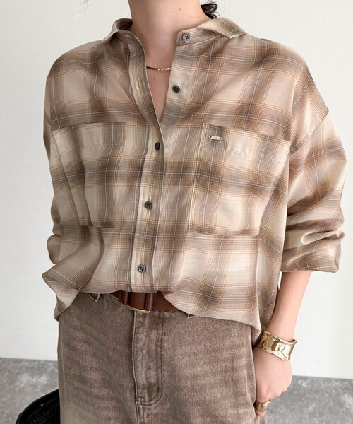 fredy emue（フレディエミュ）の「オンブレーチェック柄クロップドシャツ（シャツ/ブラウス・レディース・グレー系その他/ベージュ系その他・38）」の5枚目の写真