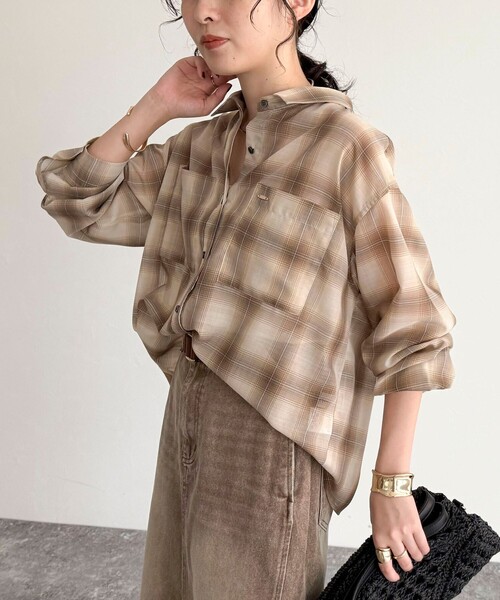 fredy emue（フレディエミュ）の「オンブレーチェック柄クロップドシャツ（シャツ/ブラウス・レディース・グレー系その他/ベージュ系その他・38）」の6枚目の写真