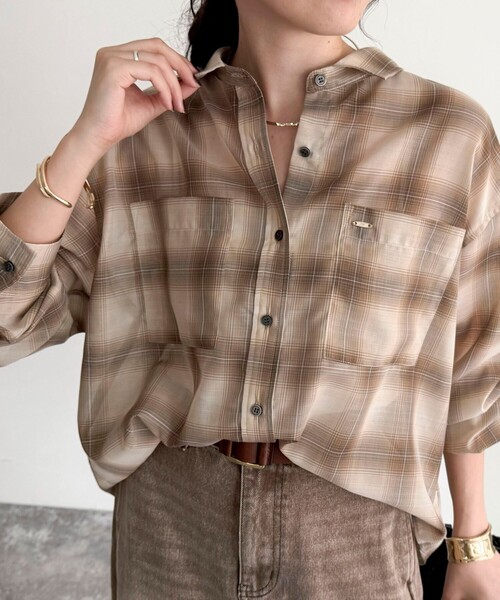 fredy emue（フレディエミュ）の「オンブレーチェック柄クロップドシャツ（シャツ/ブラウス・レディース・グレー系その他/ベージュ系その他・38）」の9枚目の写真