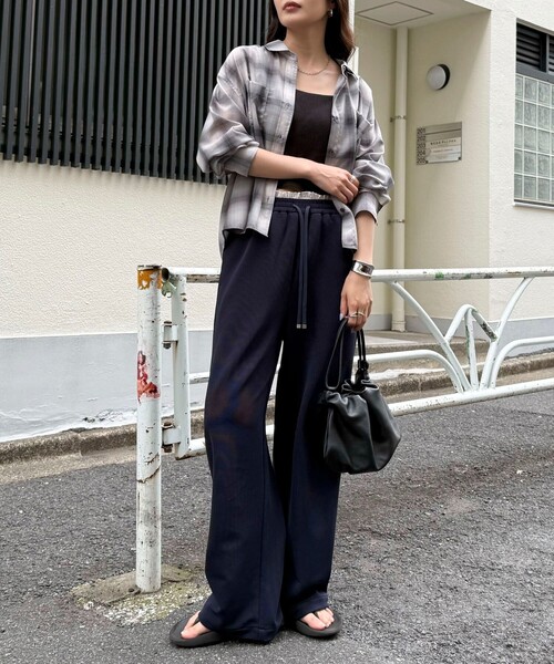 fredy emue（フレディエミュ）の「オンブレーチェック柄クロップドシャツ（シャツ/ブラウス・レディース・グレー系その他/ベージュ系その他・38）」の16枚目の写真