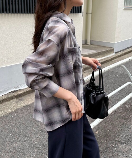 fredy emue（フレディエミュ）の「オンブレーチェック柄クロップドシャツ（シャツ/ブラウス・レディース・グレー系その他/ベージュ系その他・38）」の19枚目の写真