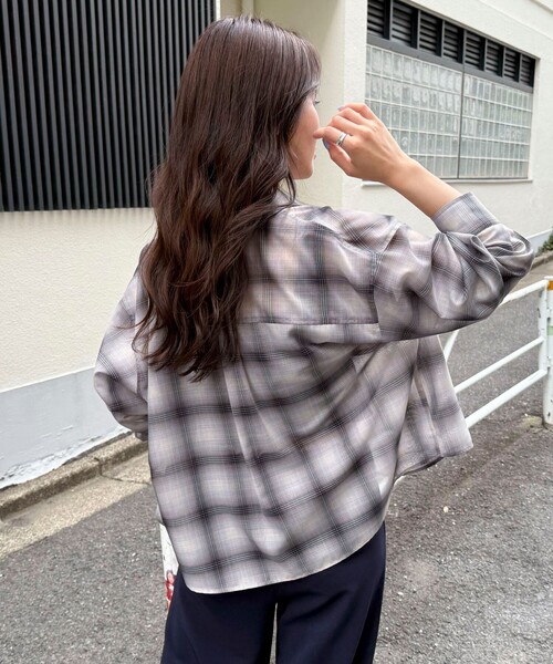 fredy emue（フレディエミュ）の「オンブレーチェック柄クロップドシャツ（シャツ/ブラウス・レディース・グレー系その他/ベージュ系その他・38）」の20枚目の写真