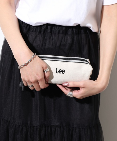 Lee(リー)の「Leeロゴ刺繍ダブルファスナーPポーチ(ポーチ・メンズ・アイボリー/ブラック・FREE)」の4枚目の写真