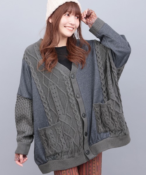 チチカカ（チチカカ）の「ニット×スウェットコンビカーディガン（カーディガン/ボレロ・レディース・グレー/レッド/チャコールグレー・FREE）」の2枚目の写真