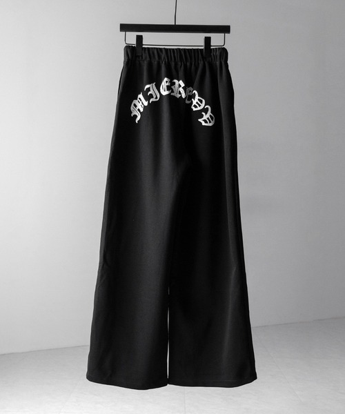 me+em select(ミームセレクト)の「グランジロゴバックプリントスウェットワイドパンツ / grunge logo back print sweat wide pants(スウェットパンツ・レディース・ブラック・FREE)」の2枚目の写真