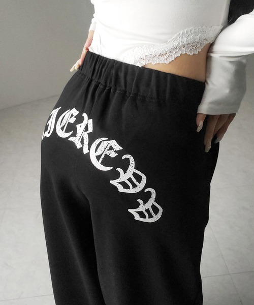 me+em select(ミームセレクト)の「グランジロゴバックプリントスウェットワイドパンツ / grunge logo back print sweat wide pants(スウェットパンツ・レディース・ブラック・FREE)」の20枚目の写真