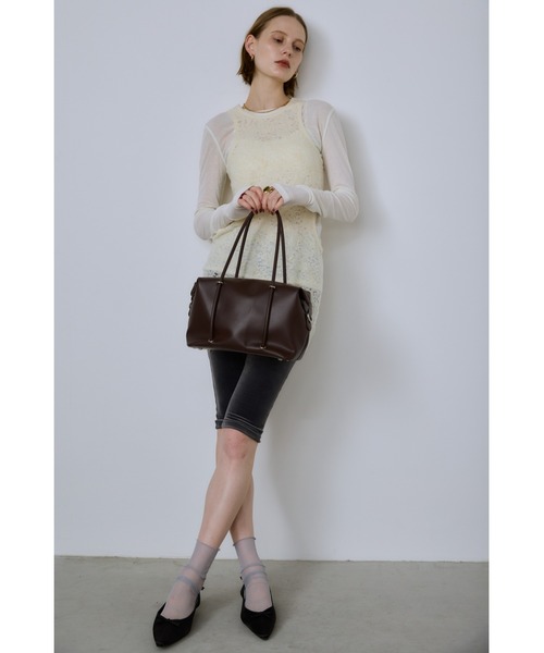 un/neu(アンノイ)の「2WAYナローハンドルスクエアボストン / ペットボトル収納可能 / ショルダーバッグ(ボストンバッグ・レディース・ブラック/ダークブラウン・FREE)」の12枚目の写真