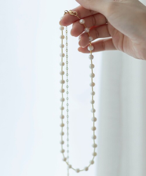 NOLLEY’S（ノーリーズ）の「【grace grace/グラスグラス】【WEB STAFF守屋☆】パイプ淡水パールネックレス（ネックレス・レディース・オフホワイト・FREE）」の4枚目の写真