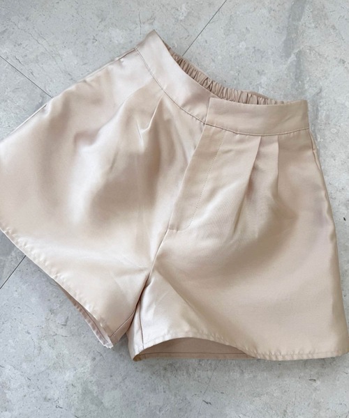 M y u(ミュー)の「サテン BIGリボンショートパンツ(その他パンツ・レディース・ベージュ系2/ベージュ系1/ブラック系1/ブラック系2・FREE)」の10枚目の写真