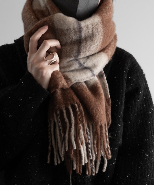 RUUBON（ルーボン）の「【RUUBON】 soft volume check muffler / ソフトボリュームチェックマフラー（マフラー・メンズ・ブラウン/ベージュ・FREE）」の2枚目の写真