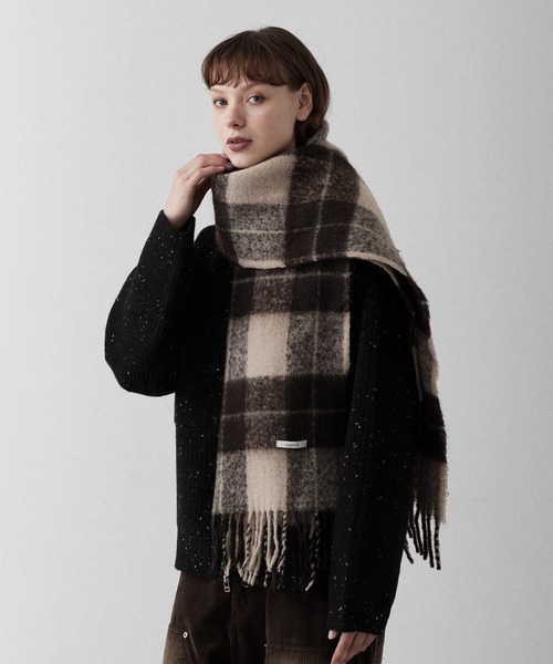 RUUBON（ルーボン）の「【RUUBON】 soft volume check muffler / ソフトボリュームチェックマフラー（マフラー・メンズ・ブラウン/ベージュ・FREE）」の16枚目の写真