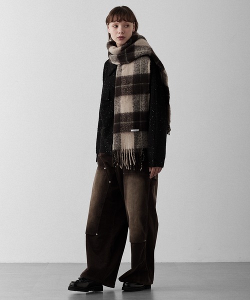 RUUBON（ルーボン）の「【RUUBON】 soft volume check muffler / ソフトボリュームチェックマフラー（マフラー・メンズ・ブラウン/ベージュ・FREE）」の19枚目の写真