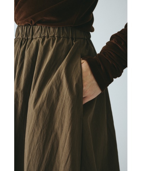 HeRIN.CYE（ヘリンドットサイ）の「Balloon form skirt　　バルーンフォルムスカート（スカート・レディース・ブラウン/ブラック・36/38）」の5枚目の写真