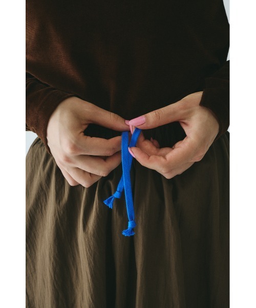 HeRIN.CYE（ヘリンドットサイ）の「Balloon form skirt　　バルーンフォルムスカート（スカート・レディース・ブラウン/ブラック・36/38）」の4枚目の写真