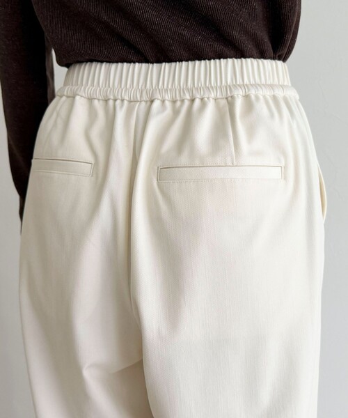 fredy emue（フレディエミュ）の「シャンブレーデニムライクイージーパンツ（その他パンツ・レディース・ネイビー/オフホワイト・34/36/38）」の12枚目の写真