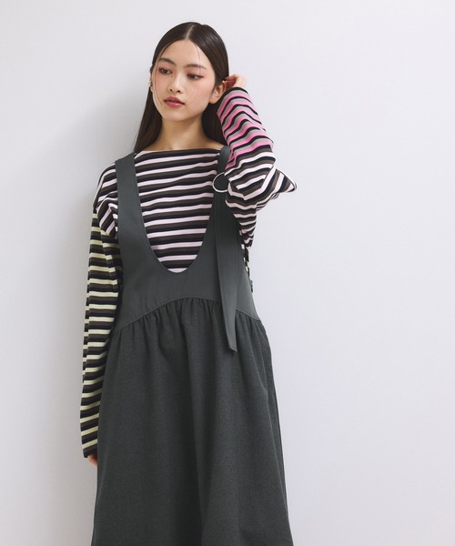 ADAM ET ROPE'（アダムエロペ）の「【WEB限定】ディープネックAラインワンピース（ワンピース・レディース・チャコールグレー/ブラック系その他/ブラウン系その他・36/38）」の2枚目の写真