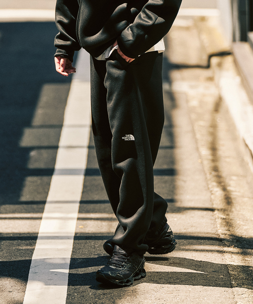 THE NORTH FACE（ザノースフェイス）の「THE NORTH FACE / ザ ノースフェイス Tech Air Sweat Pant（スウェットパンツ・メンズ・ブラック/チャコールグレー・X-LARGE/LARGE/MEDIUM）」の7枚目の写真