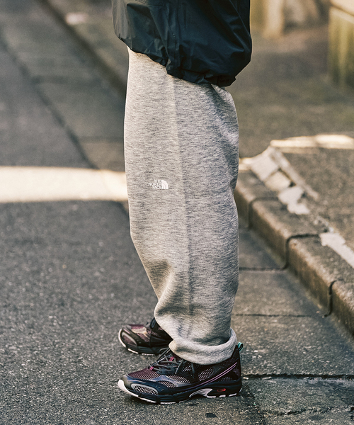 THE NORTH FACE（ザノースフェイス）の「THE NORTH FACE / ザ ノースフェイス Tech Air Sweat Pant（スウェットパンツ・メンズ・ブラック/チャコールグレー・X-LARGE/LARGE/MEDIUM）」の13枚目の写真