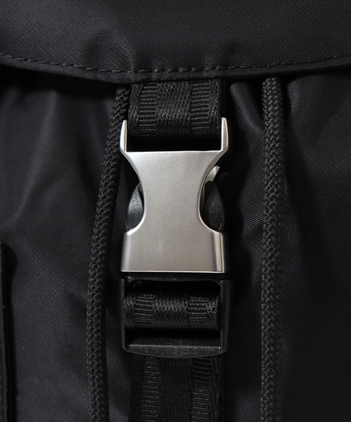 HUNTER（ハンター）の「HUNTER PREMIUM NYLON MINI BACKPACK  プレミアム ナイロン ミニ バックパック（バックパック/リュック・レディース・ブラック・FREE）」の20枚目の写真
