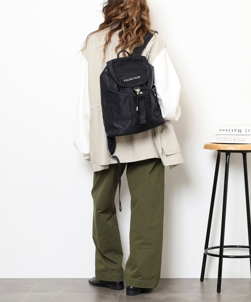 HUNTER（ハンター）の「HUNTER PREMIUM NYLON MINI BACKPACK  プレミアム ナイロン ミニ バックパック（バックパック/リュック・レディース・ブラック・FREE）」の10枚目の写真
