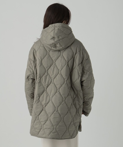 Elura（エルーラ）の「＜UNIVERSAL OVERALL別注＞キルティングフードブルゾン/579951（ブルゾン・レディース・カーキ/ブラック/ダークブラウン・FREE）」の5枚目の写真
