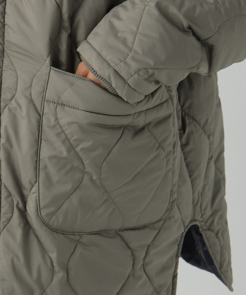Elura（エルーラ）の「＜UNIVERSAL OVERALL別注＞キルティングフードブルゾン/579951（ブルゾン・レディース・カーキ/ブラック/ダークブラウン・FREE）」の8枚目の写真