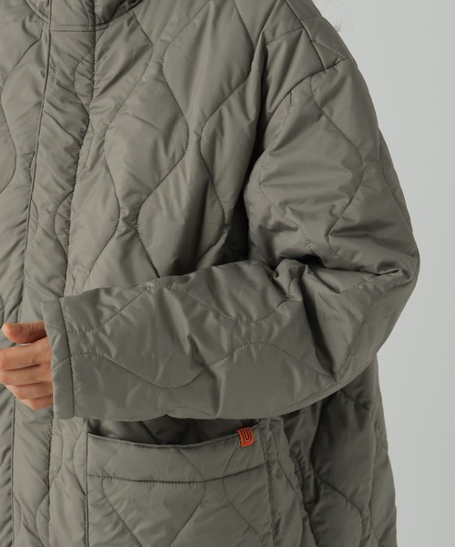 Elura（エルーラ）の「＜UNIVERSAL OVERALL別注＞キルティングフードブルゾン/579951（ブルゾン・レディース・カーキ/ブラック/ダークブラウン・FREE）」の9枚目の写真