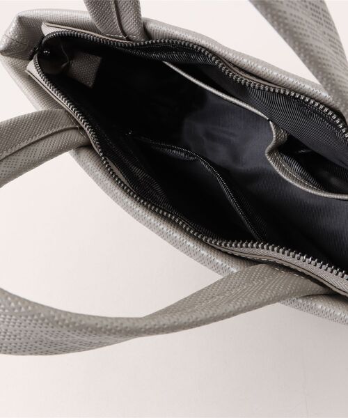 MONSIEUR NICOLE（ムッシュニコル）の「レザースマート トートバッグ（トートバッグ・メンズ・ブラック/ライトグレー・FREE）」の8枚目の写真