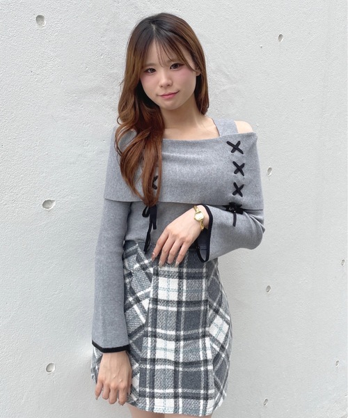 one way(ワンウェイ)の「レーシングオフショルニット(ニット/セーター・レディース・ベージュ/ホワイト/ピンク/グレー/ピンクベージュ・FREE)」の18枚目の写真